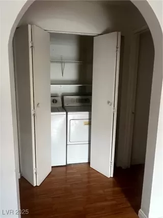 Photo #4: 2670787 Listing 