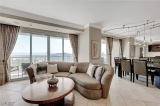 Photo #2: 2670809 Listing 