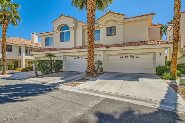 MLS: 2670812 Condo For Sale