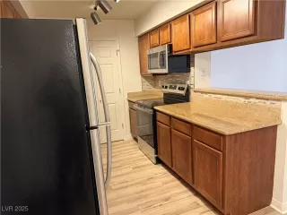 Photo #5: 2670826 Listing 