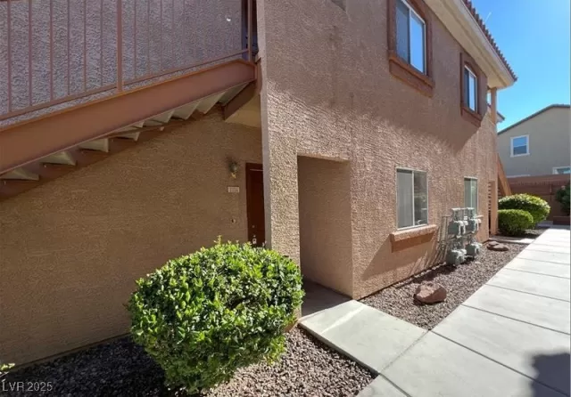MLS: 2670827 Condo For Sale