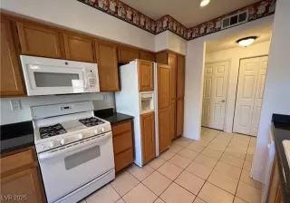 Photo #6: 2670827 Listing 