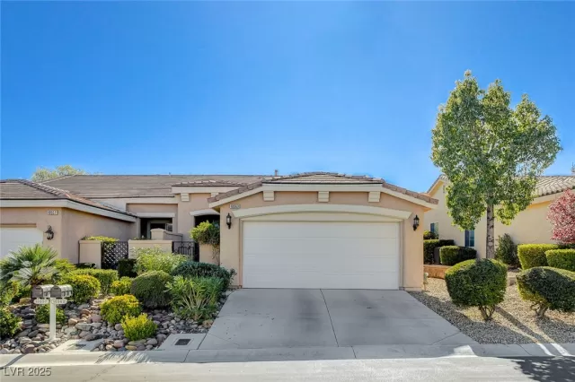 MLS: 2670848 Condo For Sale
