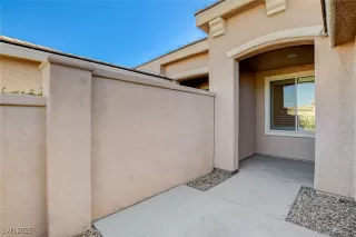 Photo #4: 2670848 Listing 