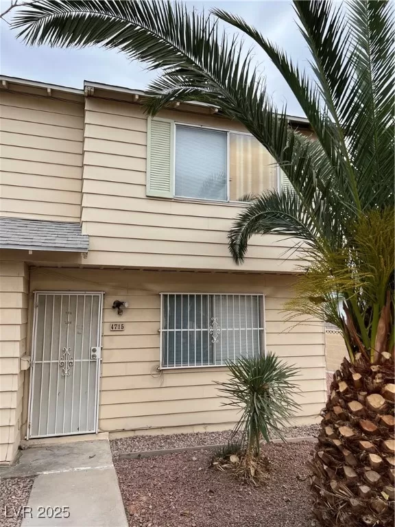 MLS: 2670865 Condo For Sale