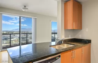 Photo #6: 2670872 Listing 