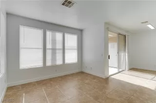 Photo #5: 2670875 Listing 