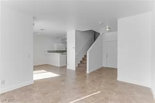 Photo #6: 2670875 Listing 