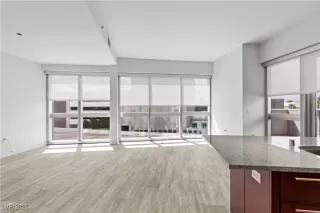 Photo #5: 2670888 Listing 