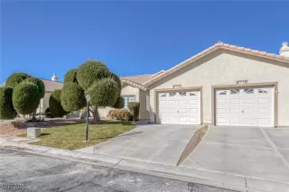 Photo #2: 2670908 Listing