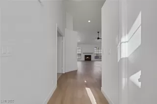 Photo #4: 2670908 Listing