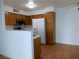 Photo #4: 2670943 Listing 