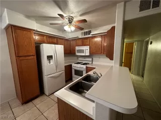 Photo #2: 2670947 Listing 