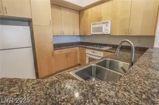 Photo #5: 2670952 Listing 