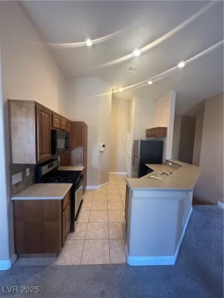 Photo #5: 2670955 Listing 