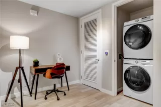 Photo #5: 2670974 Listing