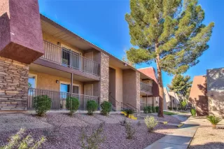 Photo #1: 2670976 Listing