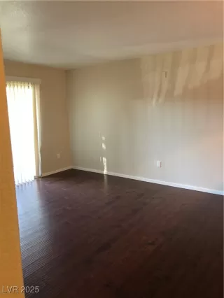 Photo #1: 2670981 Listing 