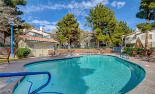 Photo #6: 2670984 Listing