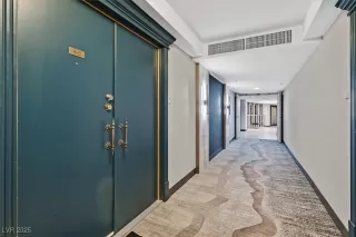 Photo #4: 2670986 Listing