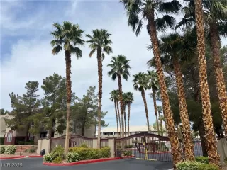 Photo #1: 2671039 Listing 