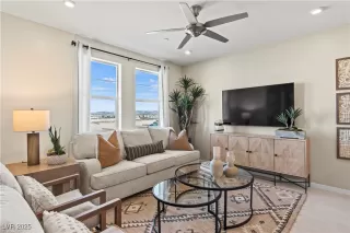 Photo #3: 2671042 Listing