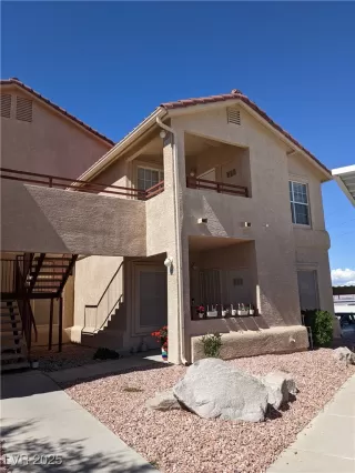 Photo #2: 2671052 Listing 