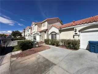 Photo #1: 2671070 Listing 