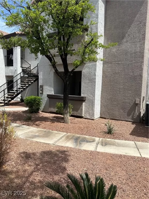 MLS: 2671071 Condo For Sale