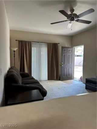 Photo #3: 2671071 Listing