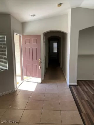 Photo #2: 2671077 Listing 