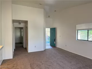 Photo #3: 2671087 Listing 