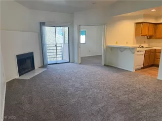 Photo #4: 2671087 Listing 