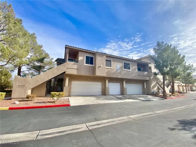 MLS: 2671095 Condo For Sale