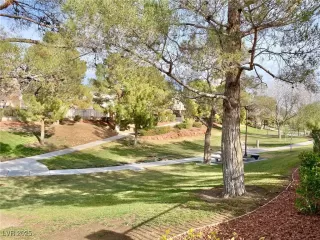 Photo #1: 2671095 Listing 