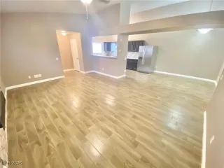 Photo #4: 2671095 Listing 