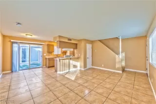 Photo #3: 2671122 Listing 