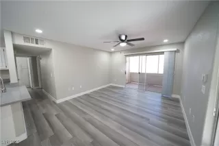 Photo #5: 2671159 Listing 