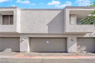 Photo #3: 2671160 Listing