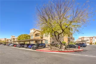 Photo #3: 2671187 Listing