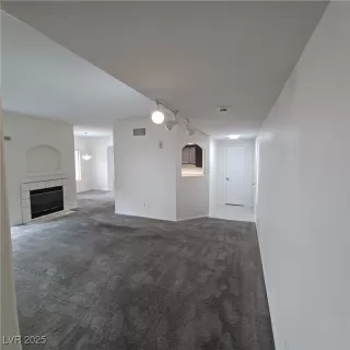 Photo #2: 2671231 Listing