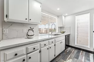 Photo #5: 2671237 Listing 