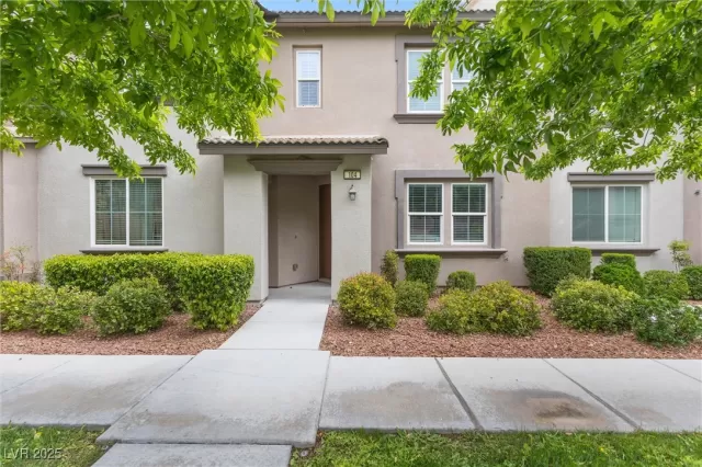 MLS: 2671258 Condo For Sale