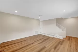 Photo #4: 2671263 Listing 