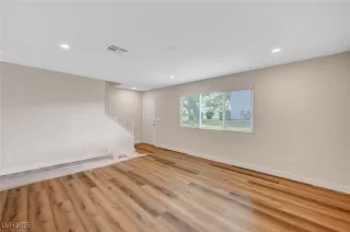 Photo #5: 2671263 Listing 