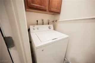 Photo #5: 2671286 Listing 