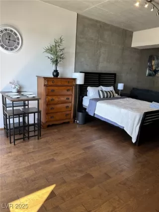 Photo #1: 2671298 Listing 