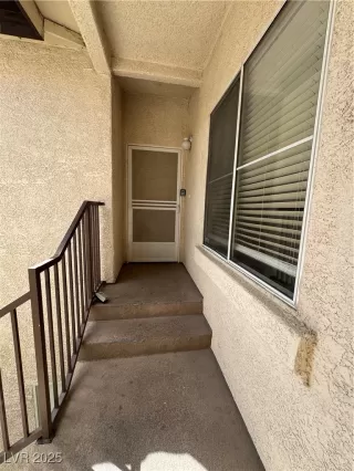 Photo #1: 2671367 Listing 