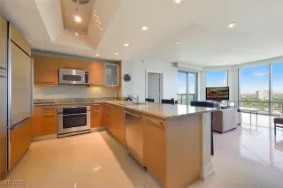 Photo #3: 2671380 Listing 