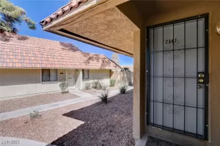 Photo #2: 2671406 Listing 